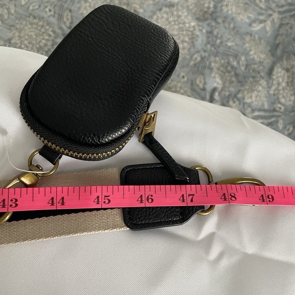Universal Threads Crossbody Wide Adjustable Strap Black Tan Stripe Black Pouch - Picture 9 of 9